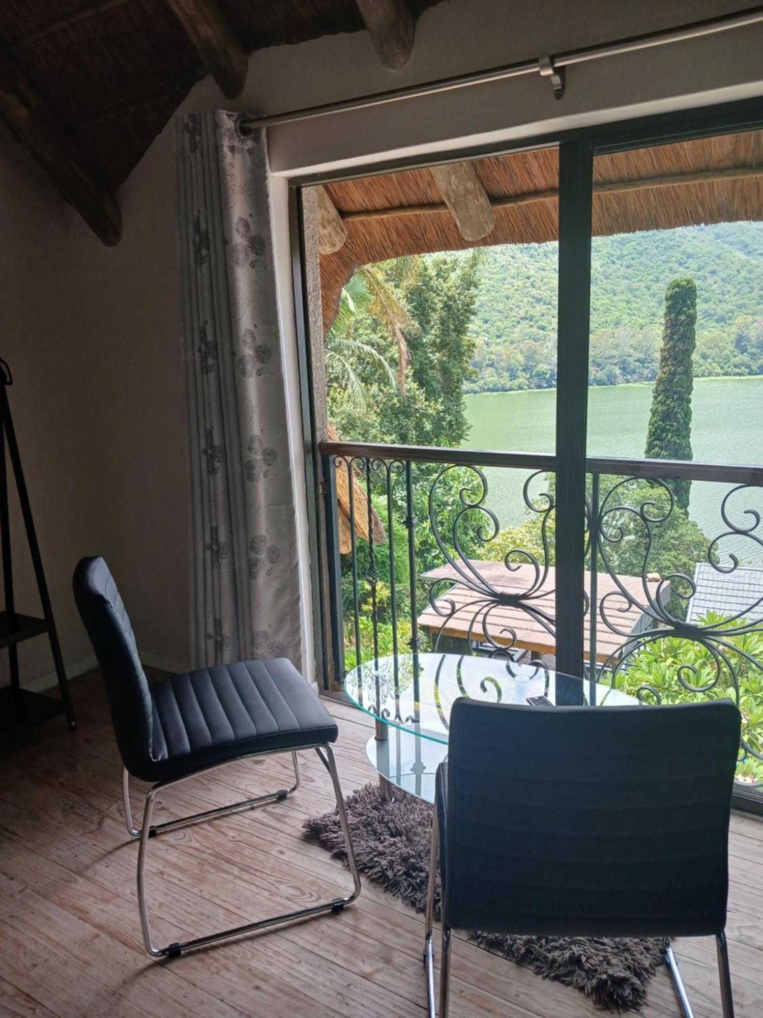 Bed and Breakfast Cozy Kosmos Hartbeespoort Exterior foto