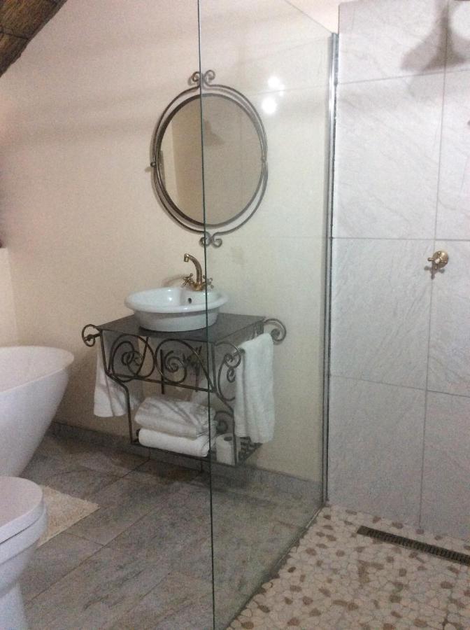 Bed and Breakfast Cozy Kosmos Hartbeespoort Exterior foto